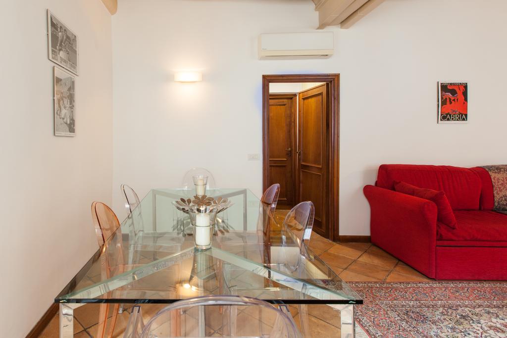 A Window On Pantheon Apartment Rome Bagian luar foto